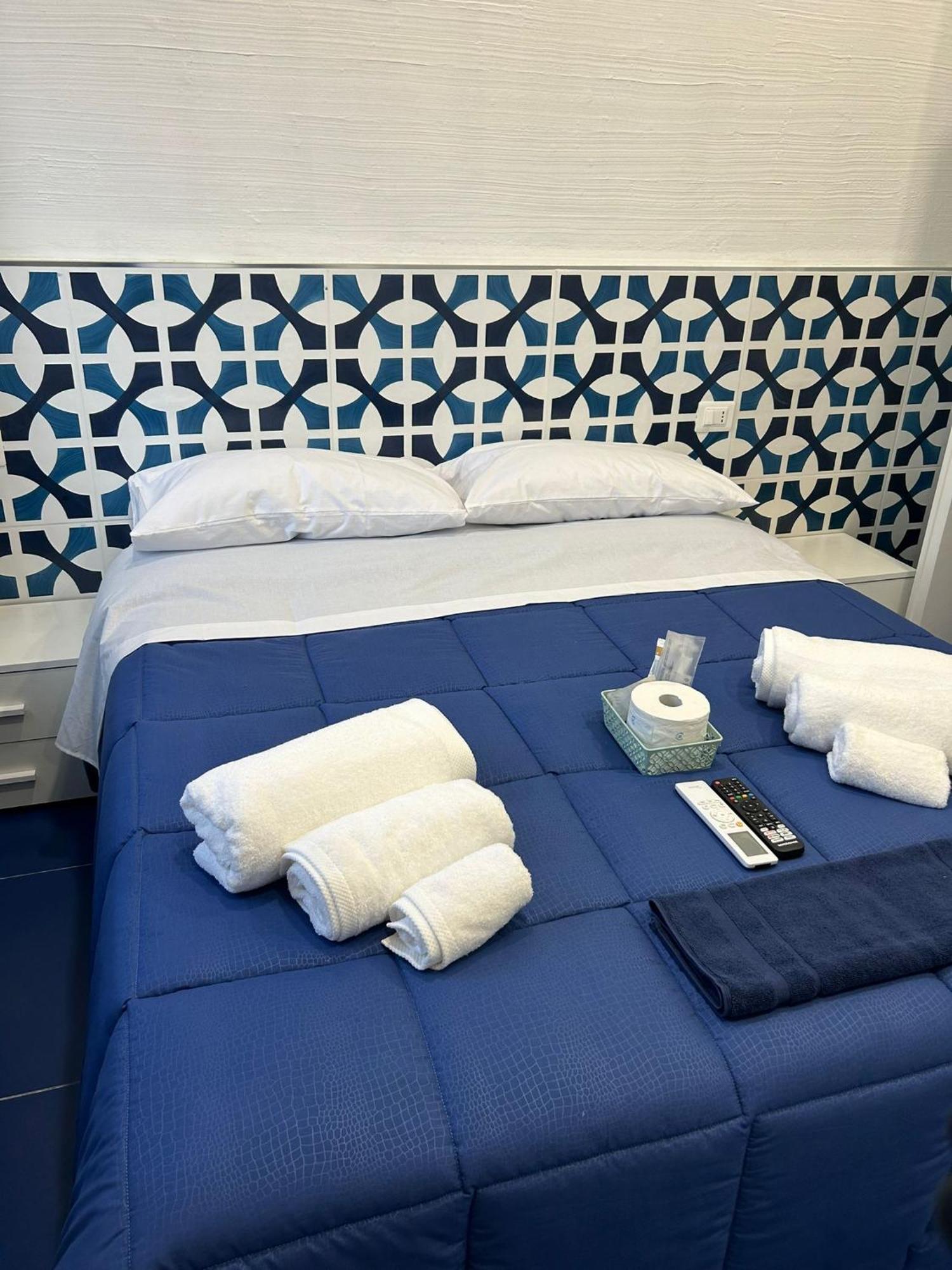 La Divina Bed&Breakfast Battipaglia Bagian luar foto