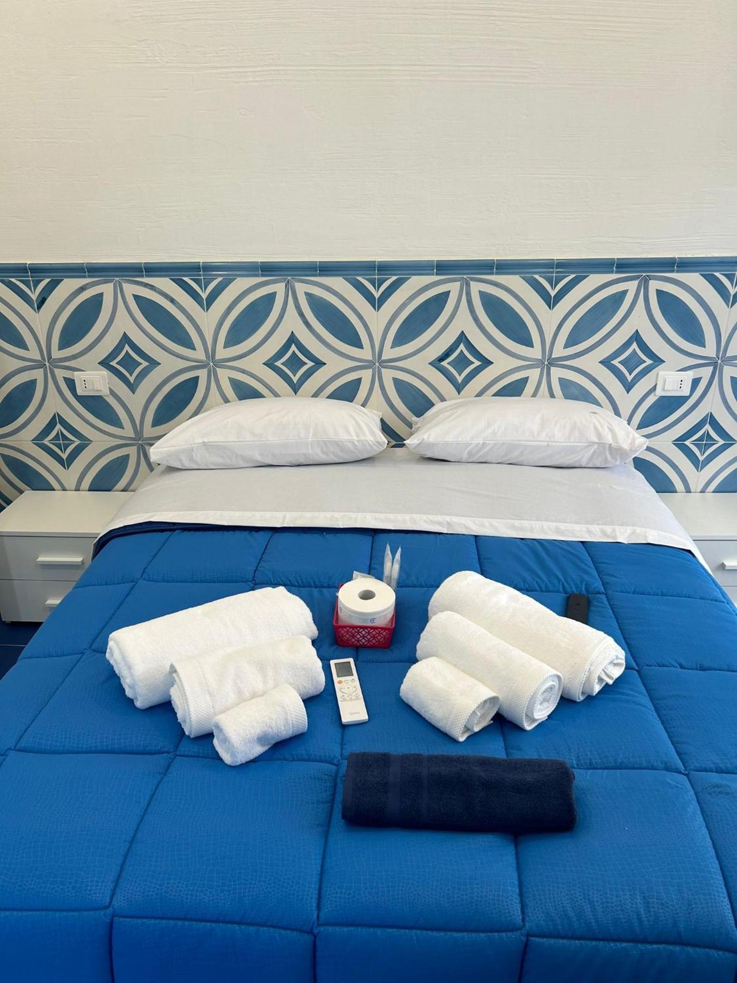 La Divina Bed&Breakfast Battipaglia Bagian luar foto